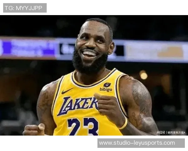 詹姆斯历史性成就达成成为首位四万分一万板一万助的传奇球员 詹姆斯历史性成就达成成为首位四万分一万板一万助的传奇球员